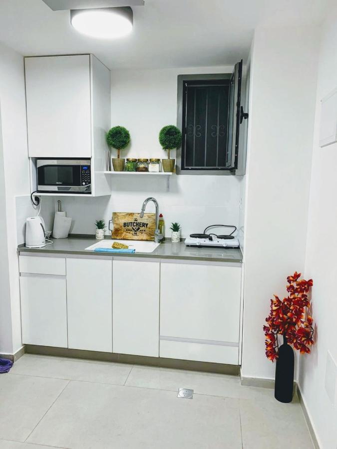 Jaffa 17 - Urban Loft Apartment Yerusalem Bagian luar foto