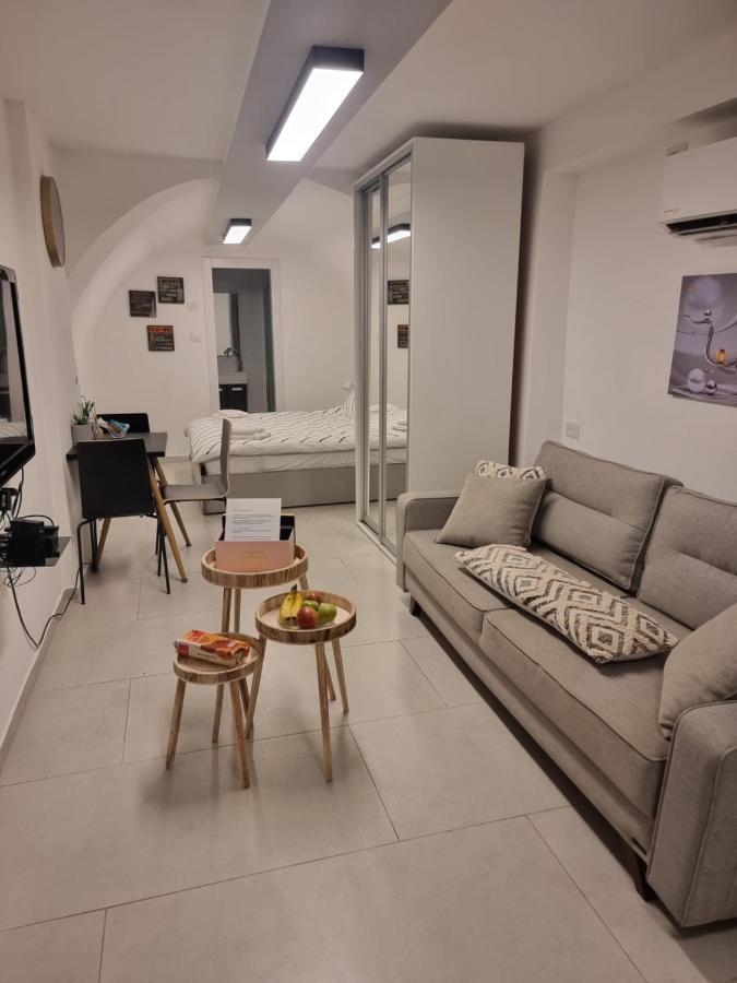 Jaffa 17 - Urban Loft Apartment Yerusalem Bagian luar foto