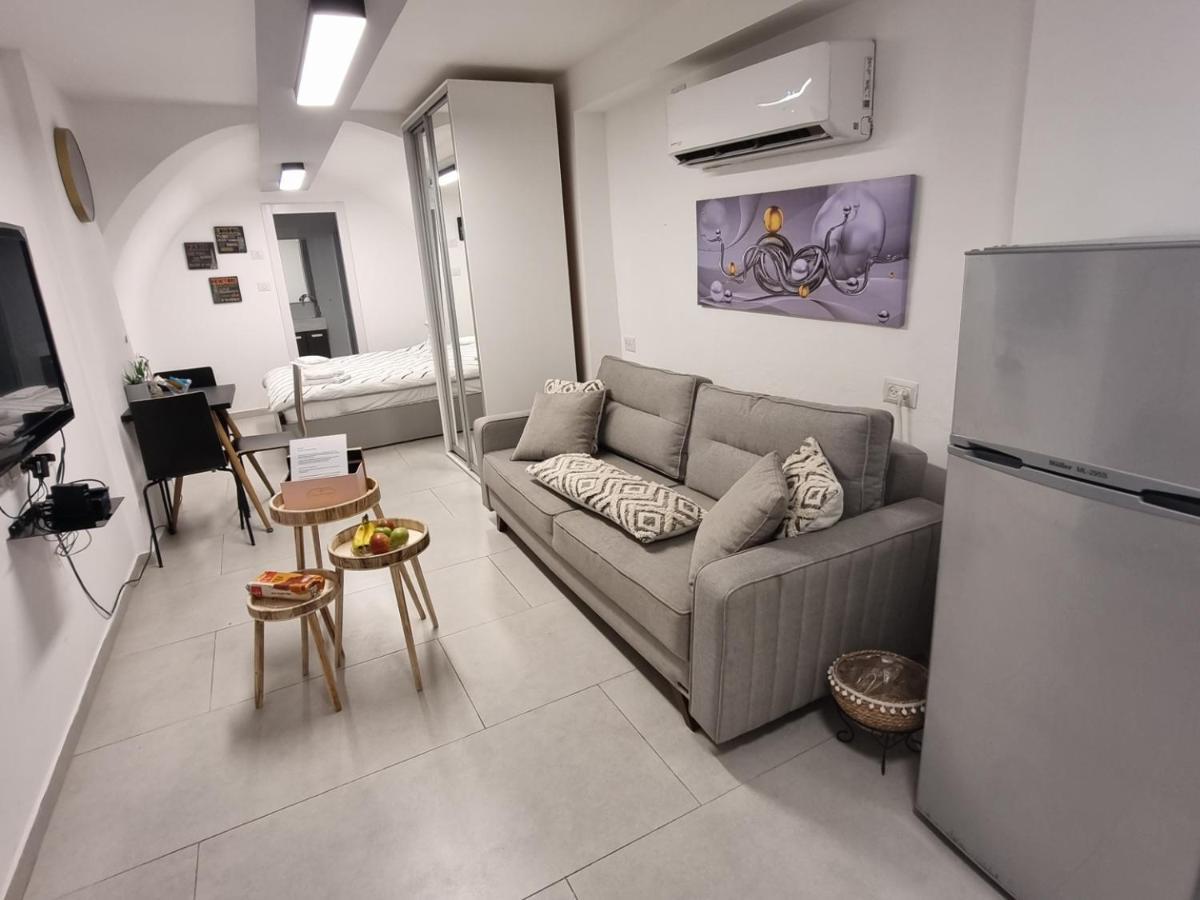 Jaffa 17 - Urban Loft Apartment Yerusalem Bagian luar foto